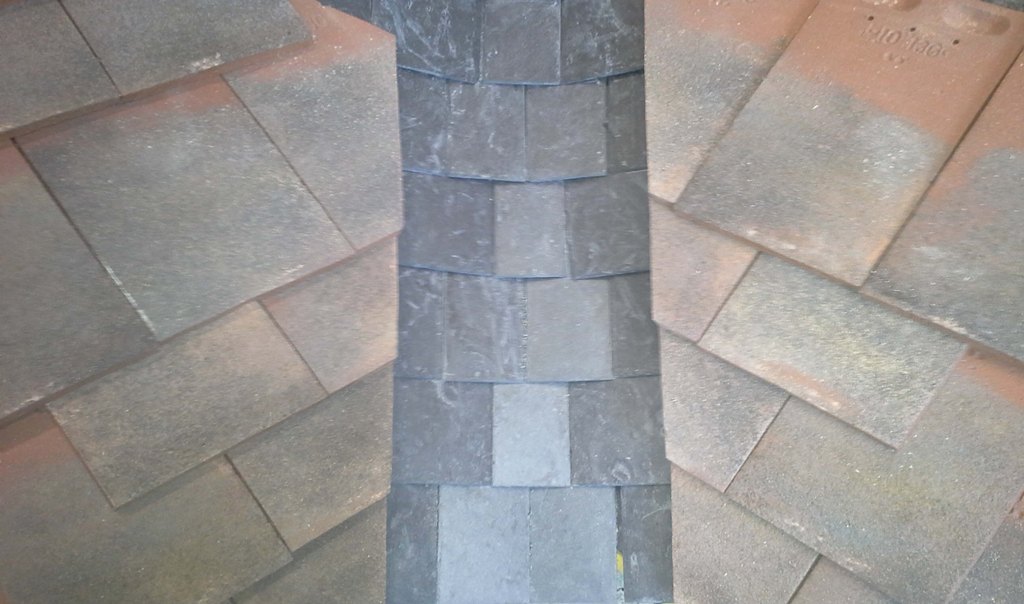 couvreur lorris - MILAN  Couverture lorris, toiture, aluminium, couverture en acier, couverture en aluminium, couverture bardage, couverture en cuivre, couverture métallique, couverture en plomb, couverture tuile, couverture en zinc, chéneau, châssis de toit, zinguerie